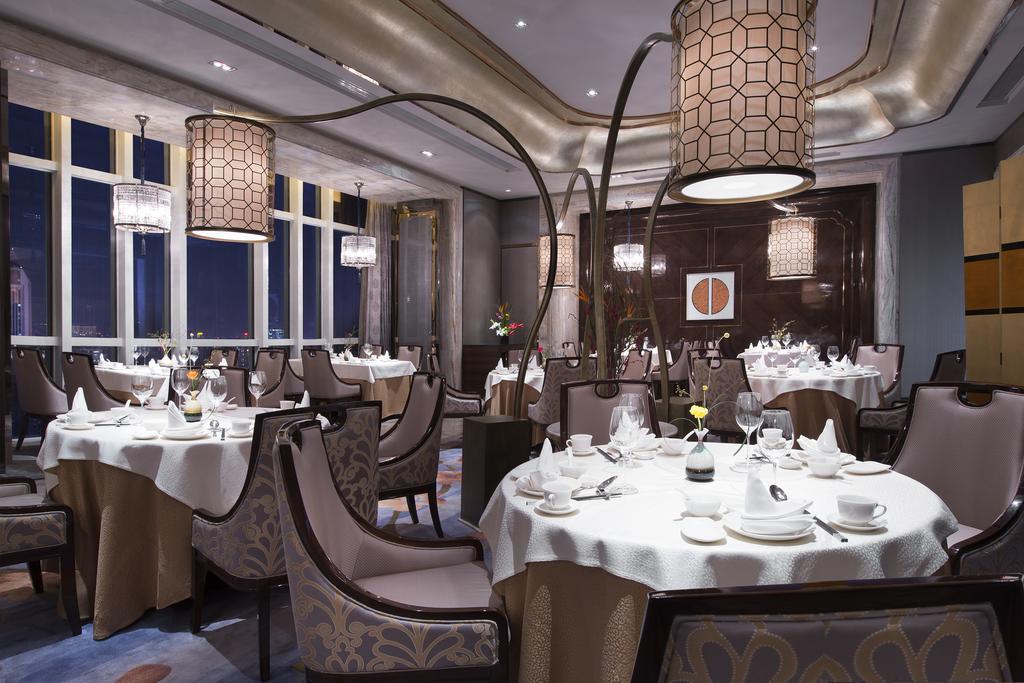 Отель Pullman Yantai Center Экстерьер фото