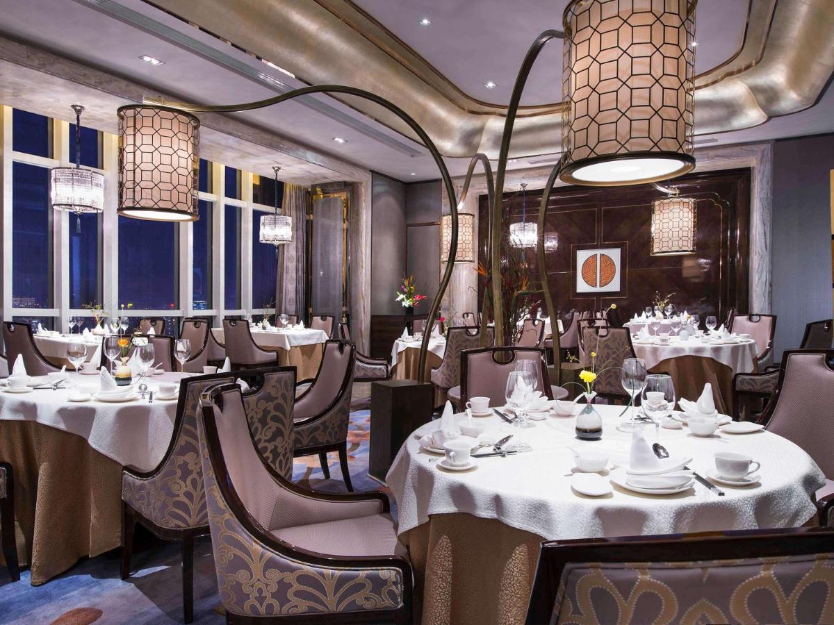 Отель Pullman Yantai Center Экстерьер фото